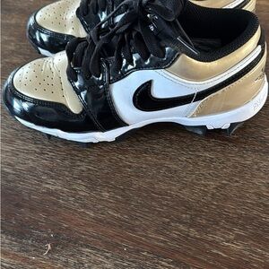 Nike Kids Black White Gold Low-Top Cleats